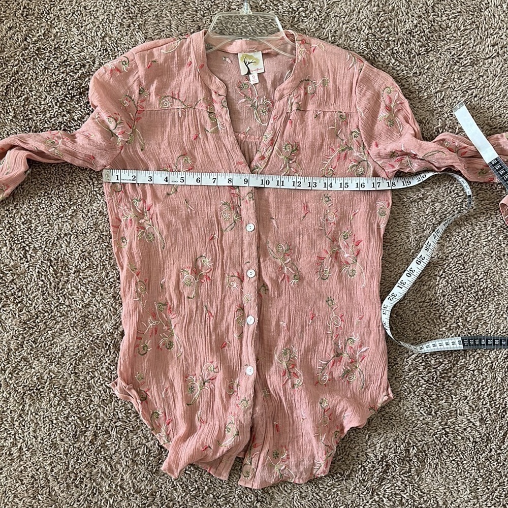 Anthropologie Fig & Flower Embroidered Floral Button Down Roll Tab Sleeve - Picture 11 of 13